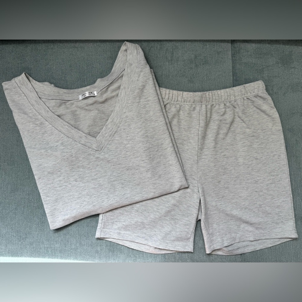 M Gray V-Neck T-Shirt and Shorts Set